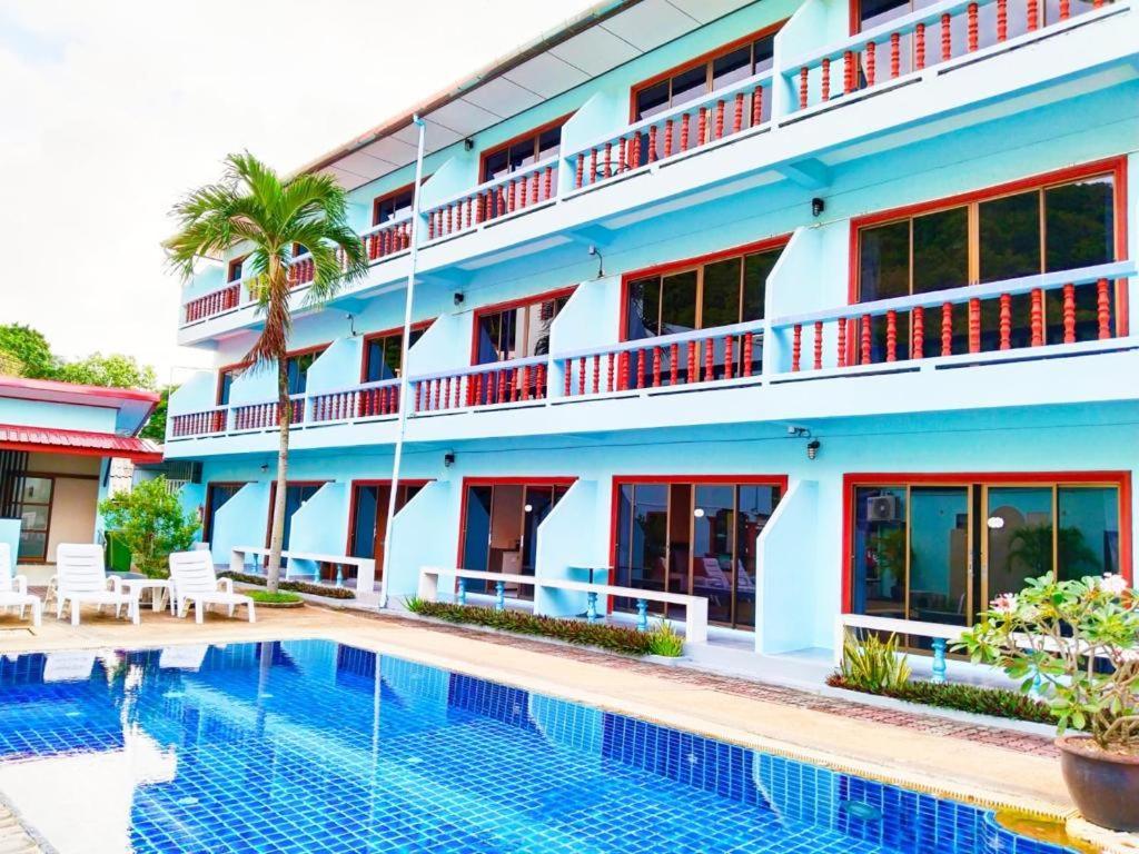 Cozy Residence Nanai Patong Exterior foto